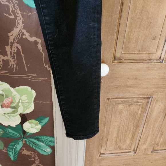 UNIQLO Tappered Ankle Jeans Size 8 - Picture 3 of 7